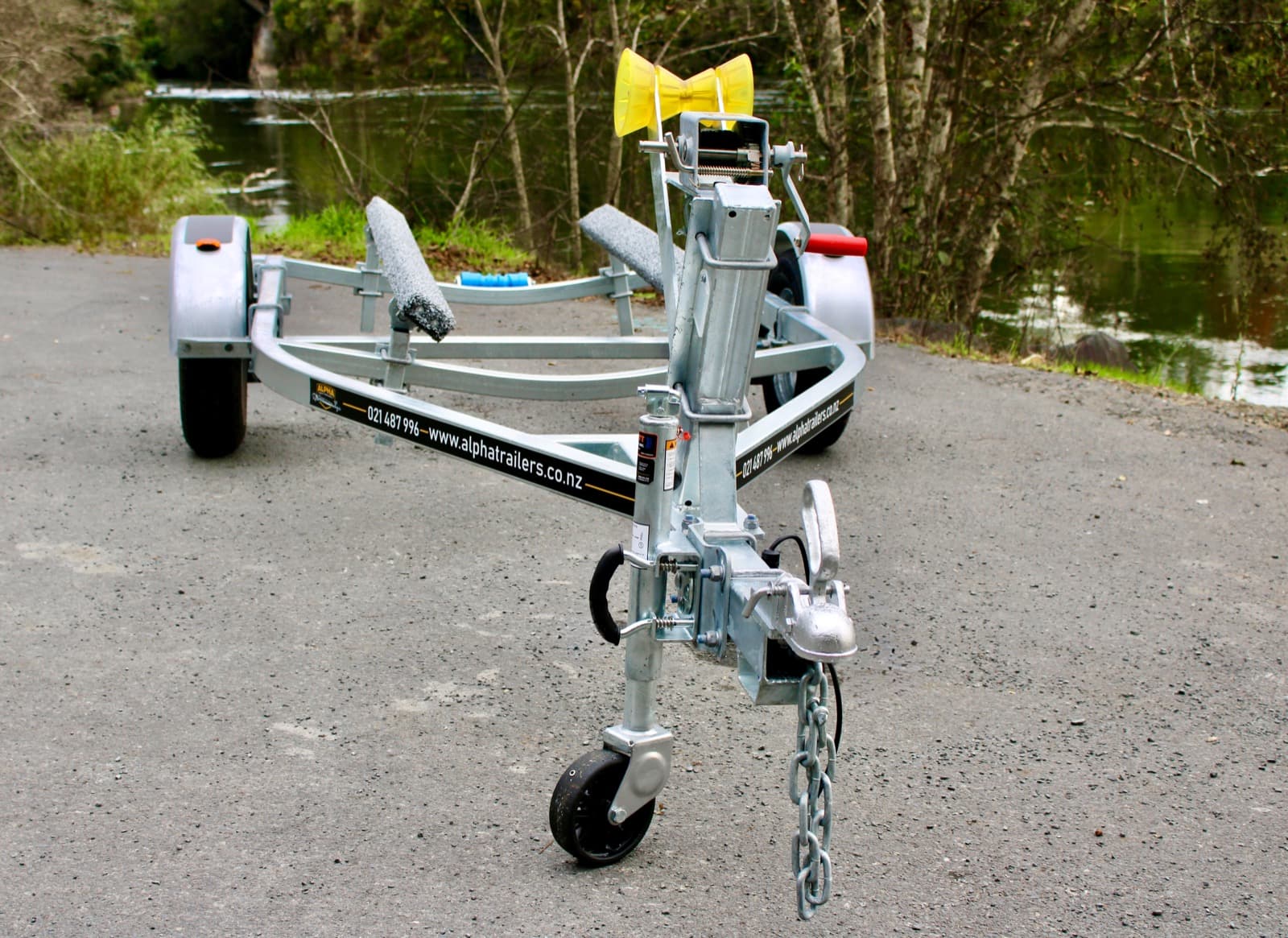 AT 400-CP galvanised boat trailer NZ