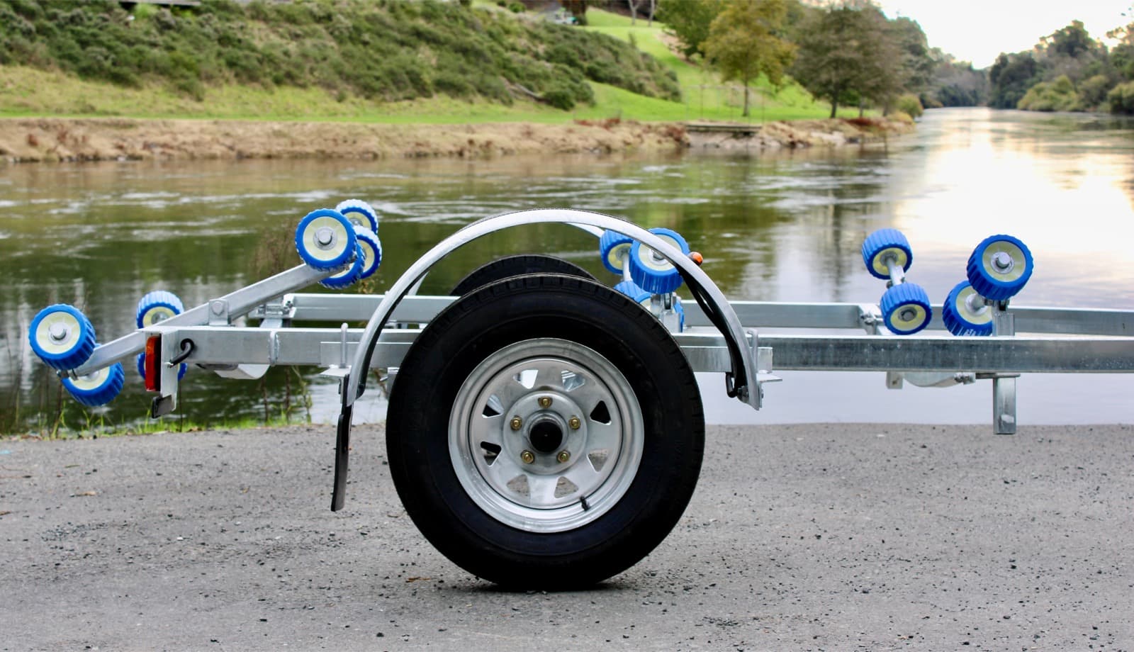 Multi-roller boat trailer system — Alpha Trailers NZ
